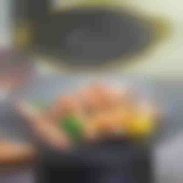 Multifunktsionaalne mittenakkuv pann | KOREPAN