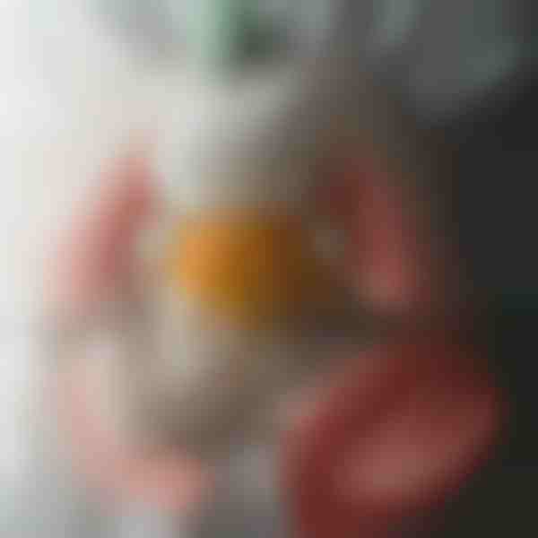 Laste mänguasi jänes, mis magab ja hingab | STRAWBBIT