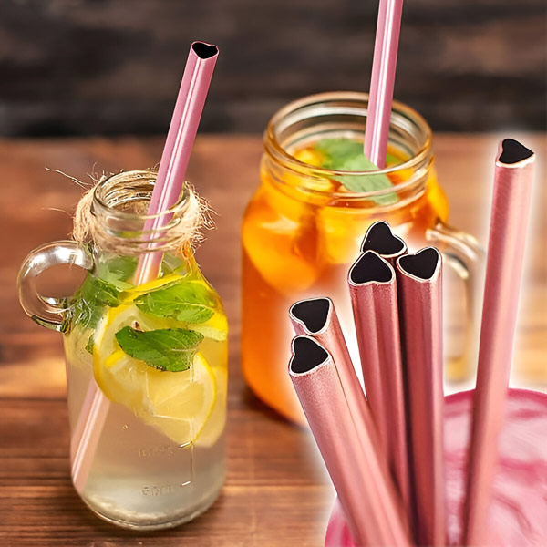 Romantiline roosa südamekujuline korduvkasutatav kõrs | HEARTSTRAW