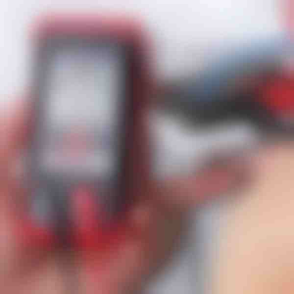 Käeshoitav digitaalne pingemõõtur | AMPTRON